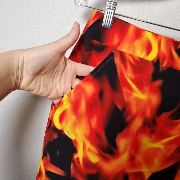 LOUDMOUTH Fire Flames Print Tennis Gold Skort Skirt - Picture 2 of 8